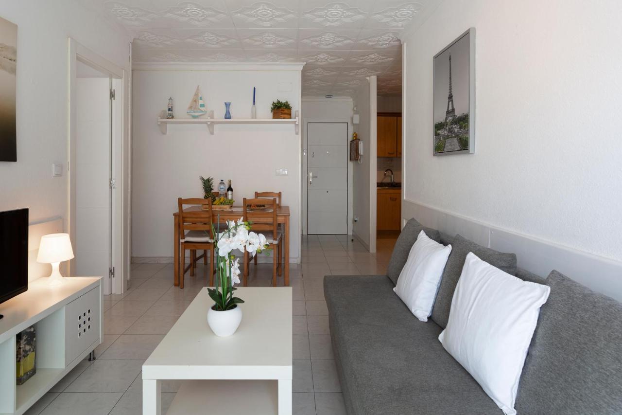 Apt 200 Meters From The Beach Id Blanes Esterno foto